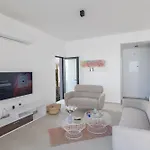 Villa Aqua Pearl *