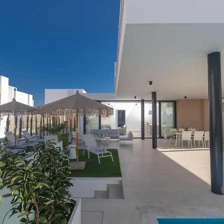 Aqua Pearl Aq16 Villa